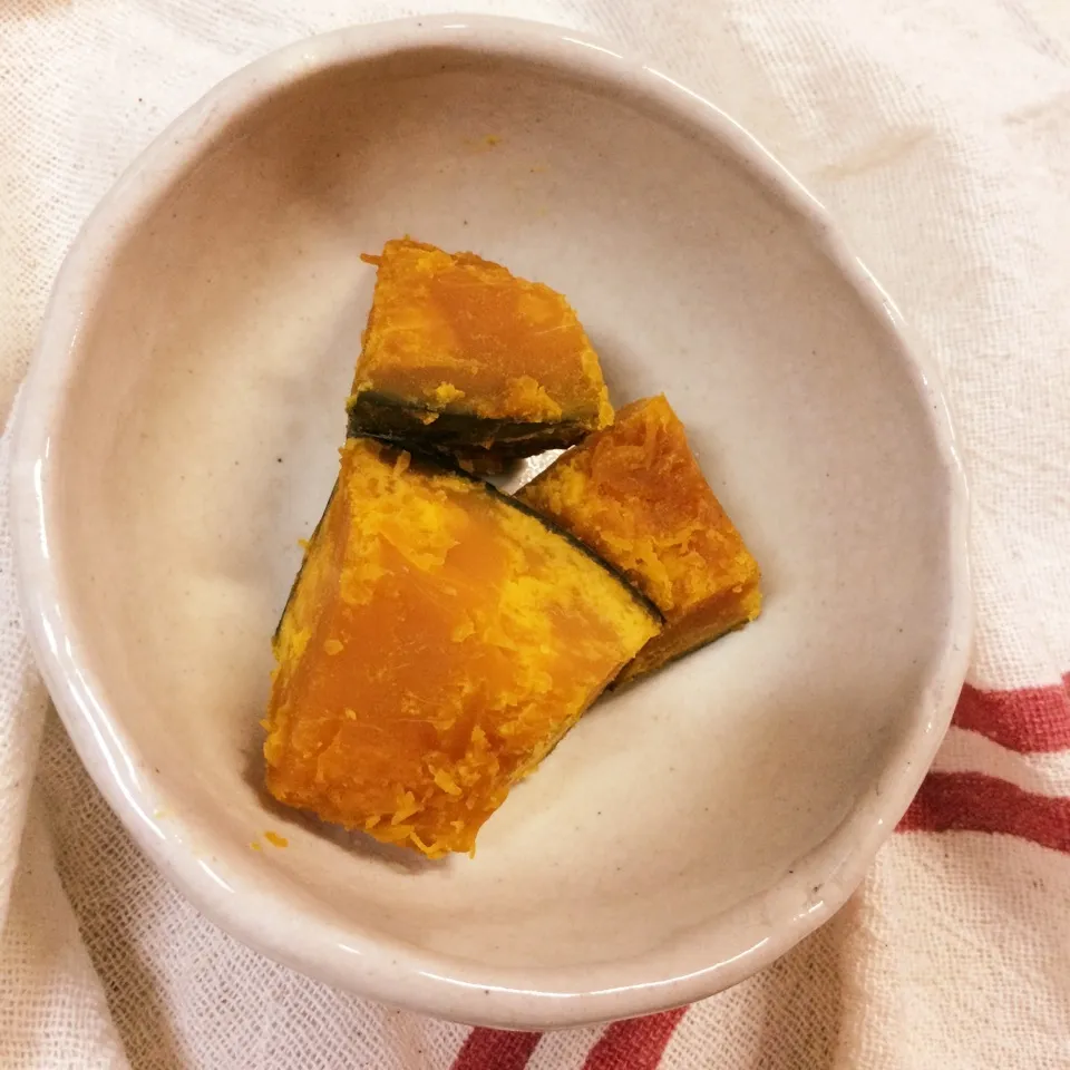 Snapdishの料理写真:かぼちゃの煮物|yunyunさん