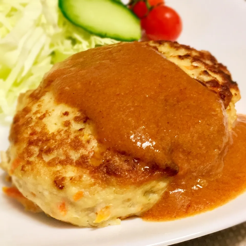 野菜も豆腐もたっぷりハンバーグ♪|あるぱかさん