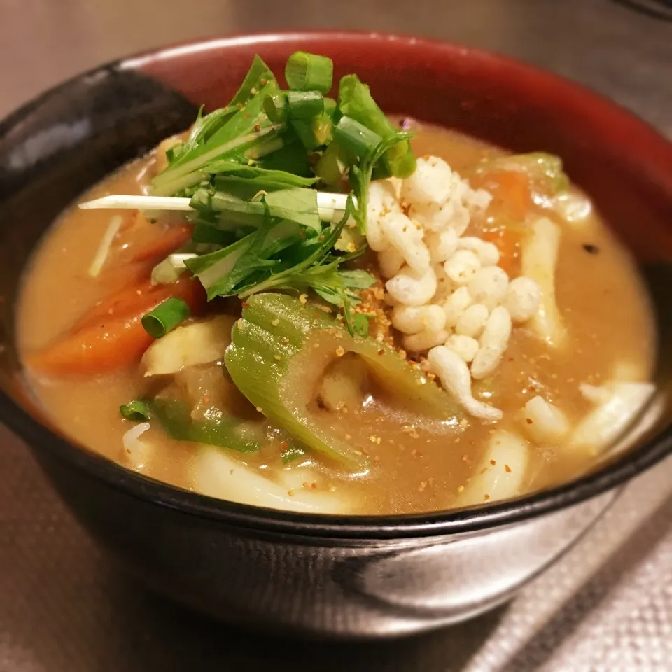 牛乳でクリーミー♡カレーうどん|あるぱかさん