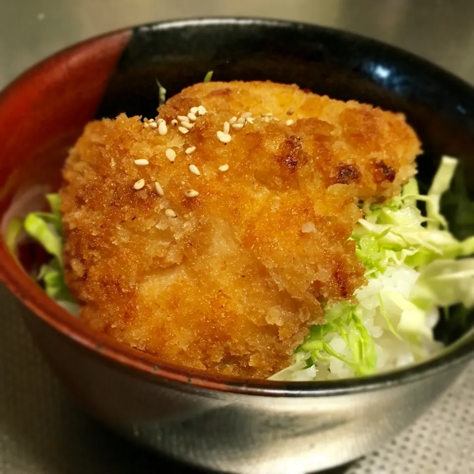 フライパンで簡単♡新潟名物タレカツ丼|あるぱかさん