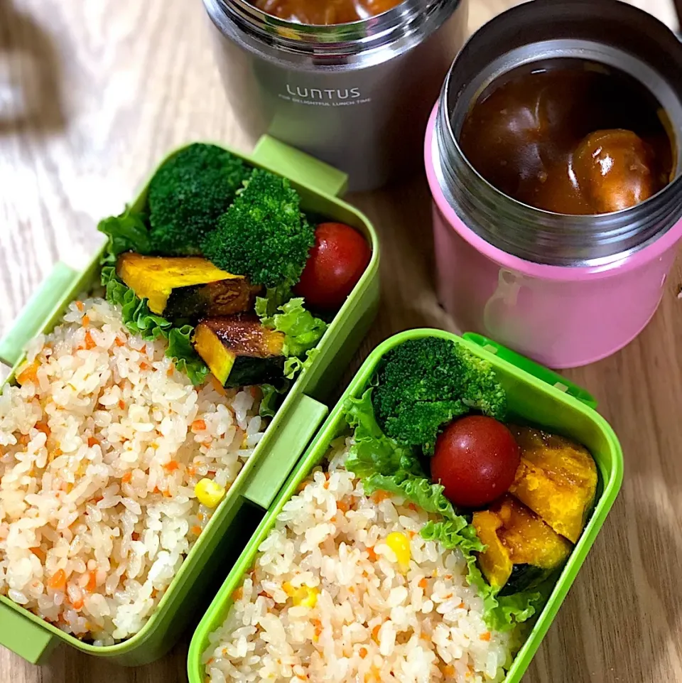 Snapdishの料理写真:高校生お弁当🍙 煮込みハンバーグ弁当、にんじんとコーンのピラフ、かぼちゃのグリル🎃 #ハンバーグ弁当#ハンバーグ  #お弁当|すずぽんさん