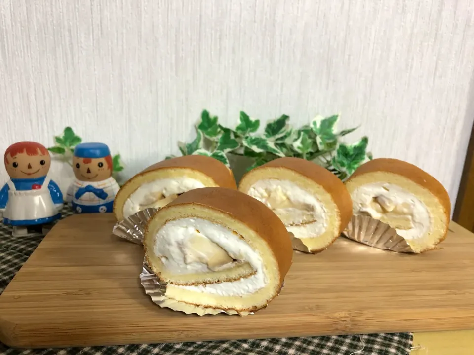 Snapdishの料理写真:プリン🍮ロールケーキ|ゆりゆりさん