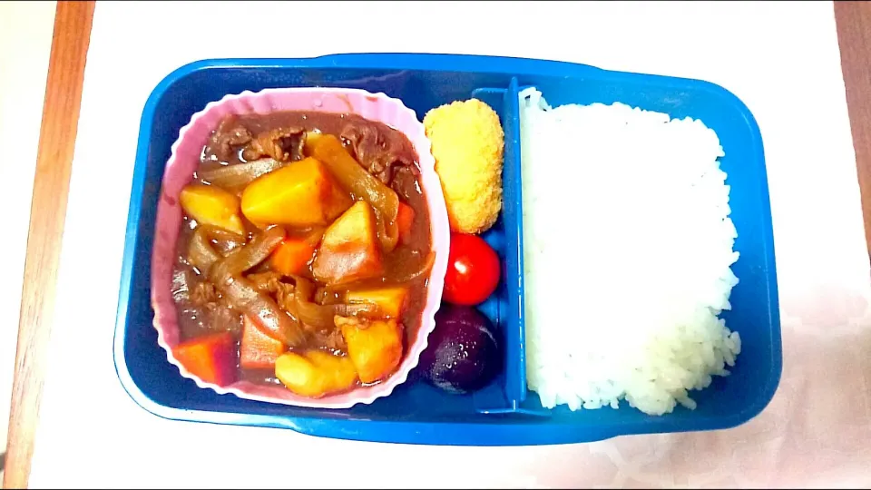 Snapdishの料理写真:ビーフシチュー🎵旦那さんお弁当🎵😊|かおるcitronさん