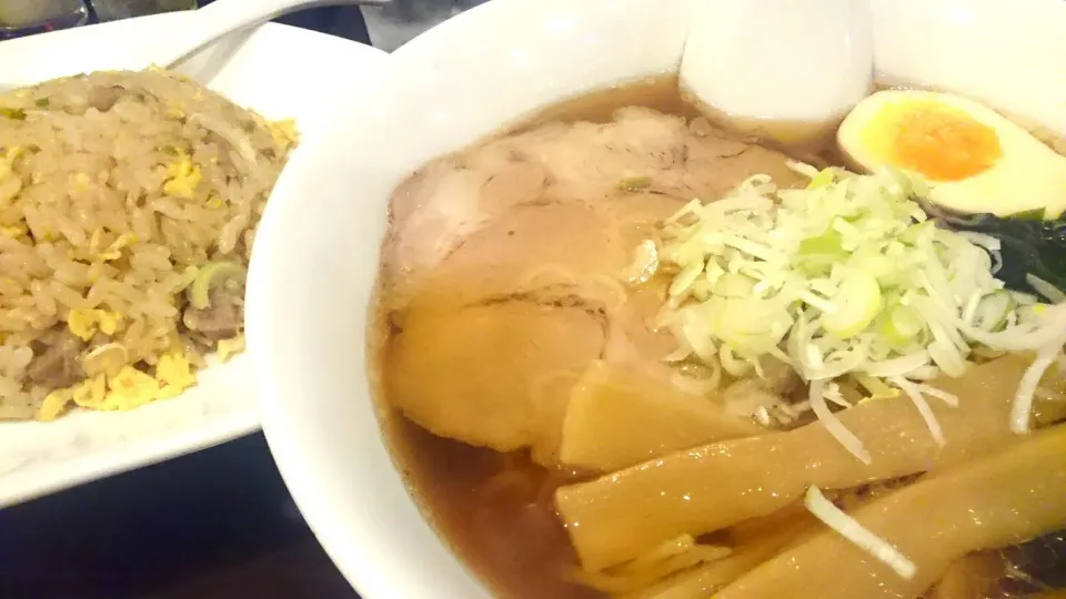 【1975年頃の創業】中華料理 幸楽 の 半チャンラーメン(裏メニュー)＠中目黒18173|大脇さん