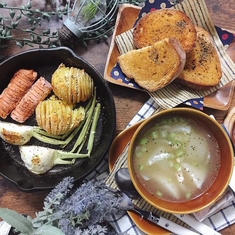 野菜のオーブン焼きと野菜スープで晩御飯|はるなさん