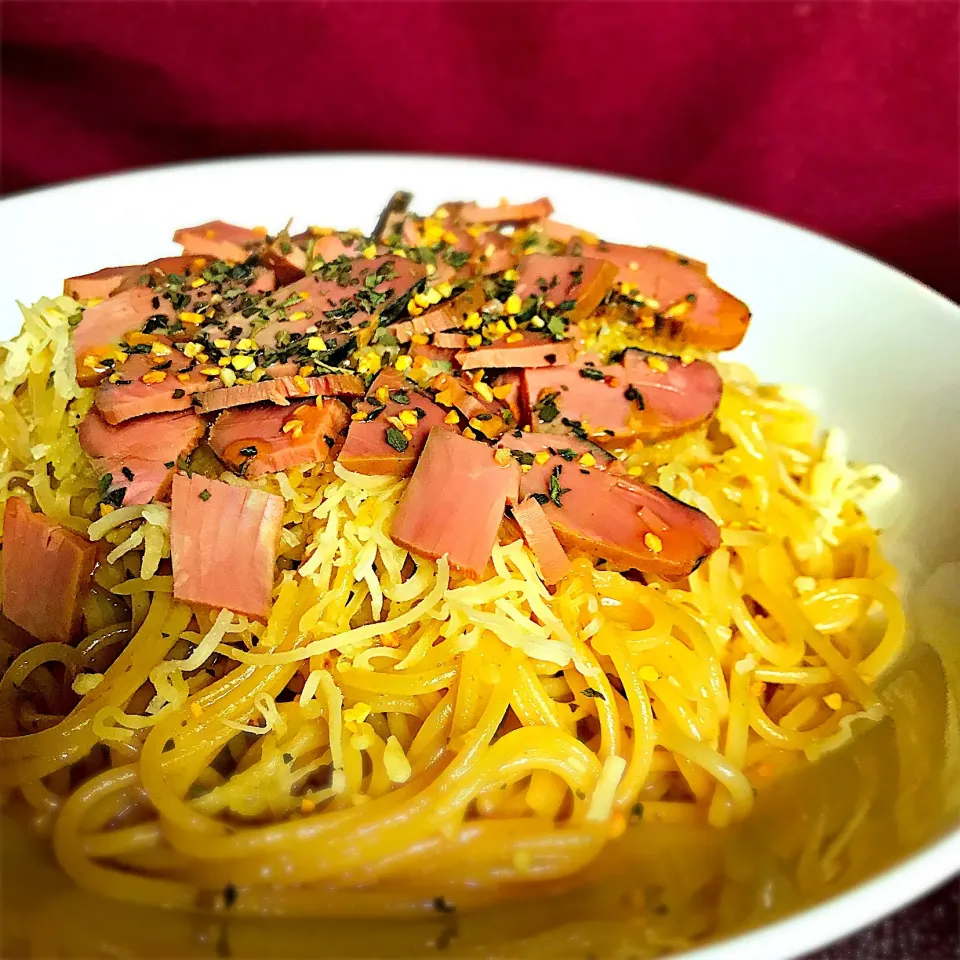 鰹ハムとモッツァレラチーズのパスタ|ち〜おんさん