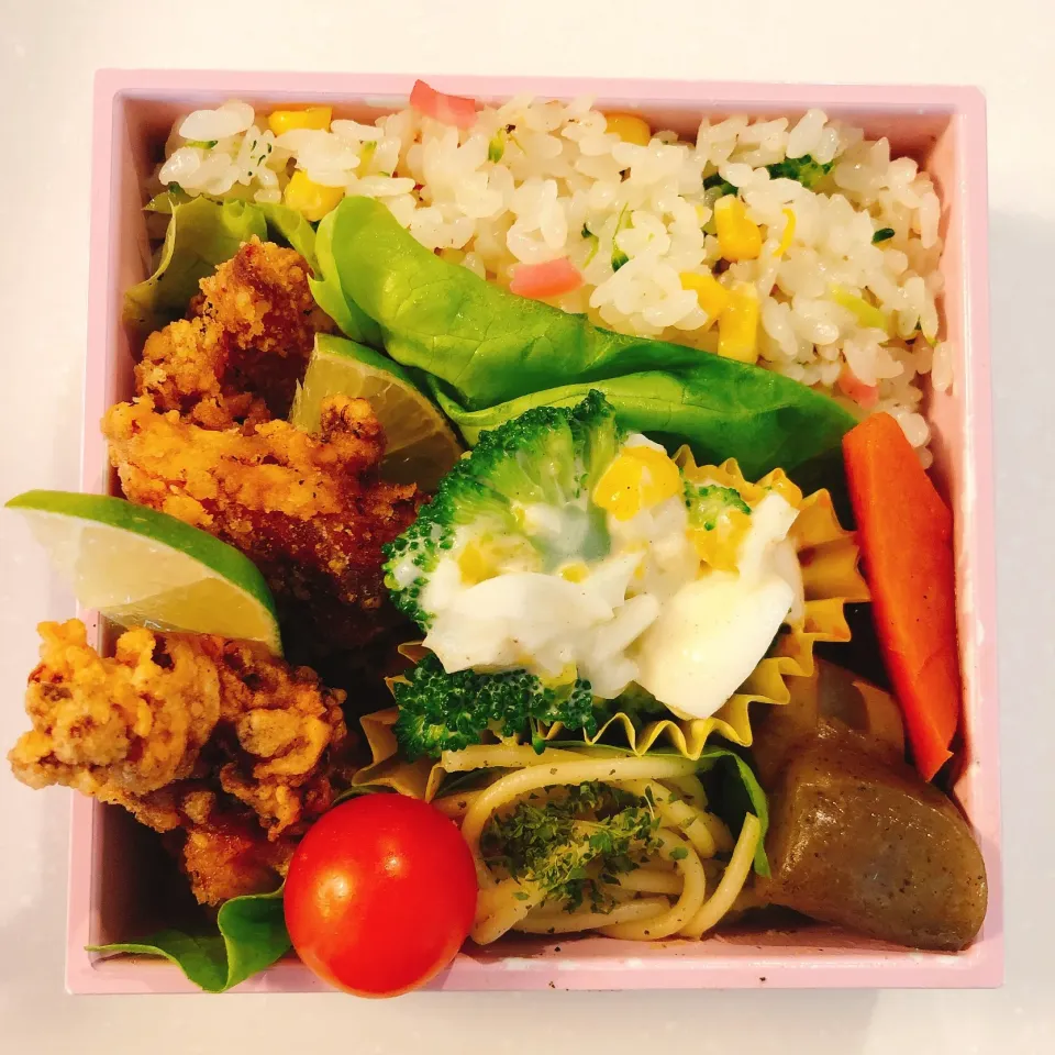 お手軽簡単ピラフ弁当💗|あーるさん