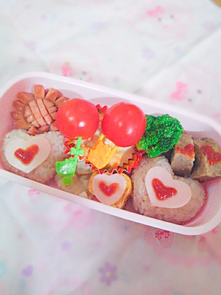 ♡娘お弁当♡リクエストが風船とハートだった日w|ひゆりままさん