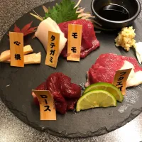 Snapdishの料理写真:馬肉料理|ヨウイチロウさん