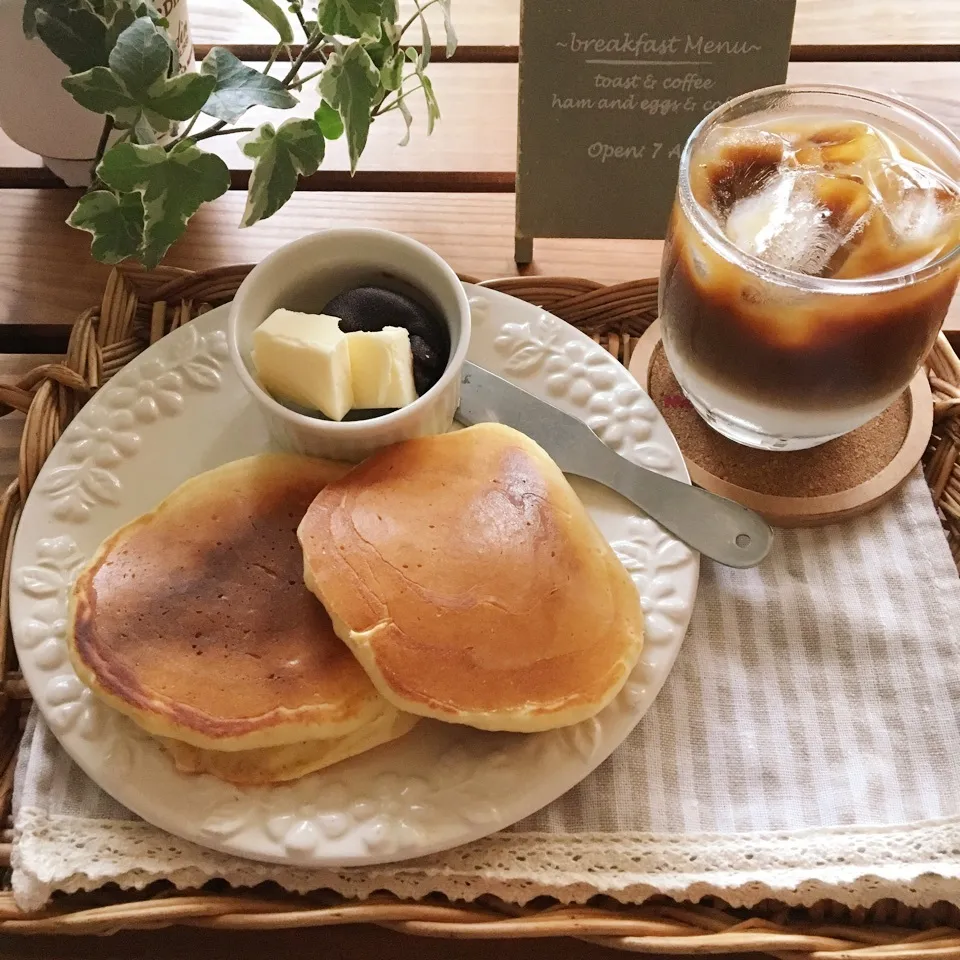 Snapdishの料理写真:＊カップヨーグルトでもっちりホットケーキ＊|sayakaさん