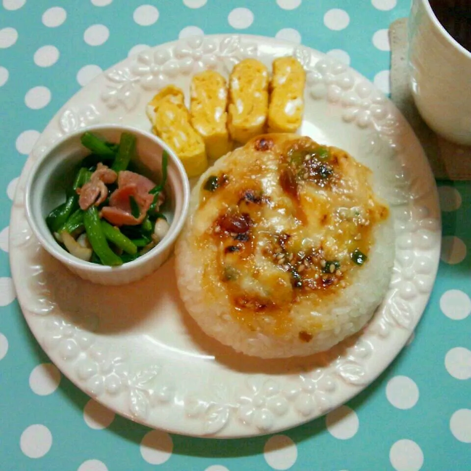 とろけるチーズon味噌ね～ず焼おにぎり♪|sayakaさん