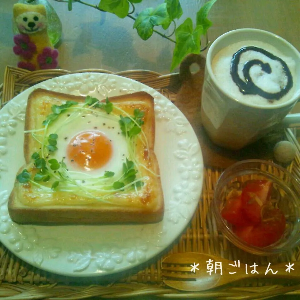 Snapdishの料理写真:目玉トースト♪|sayakaさん