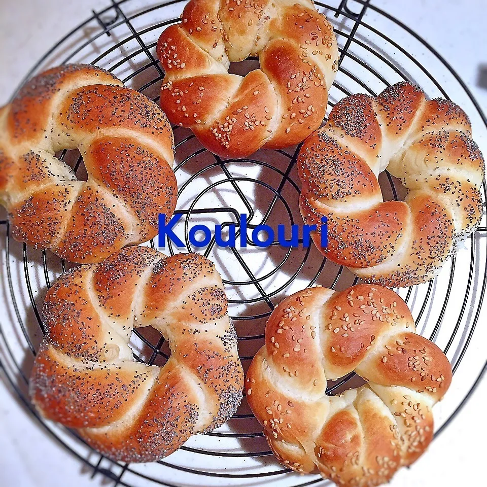 ギリシャのゴマパン【クルーリ】|Lizさん