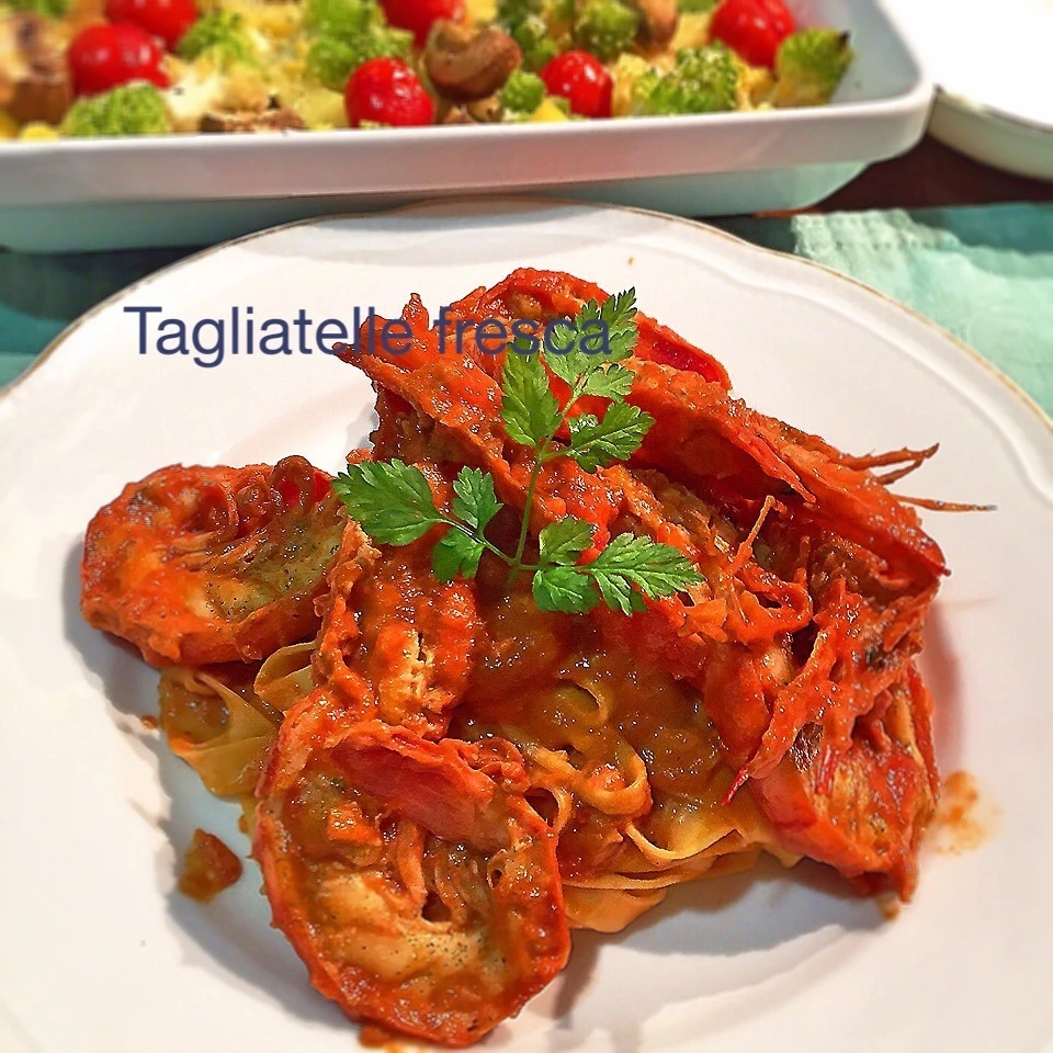 赤エビの手打ちタリアテッレ トマトクリームソース|Lizさん