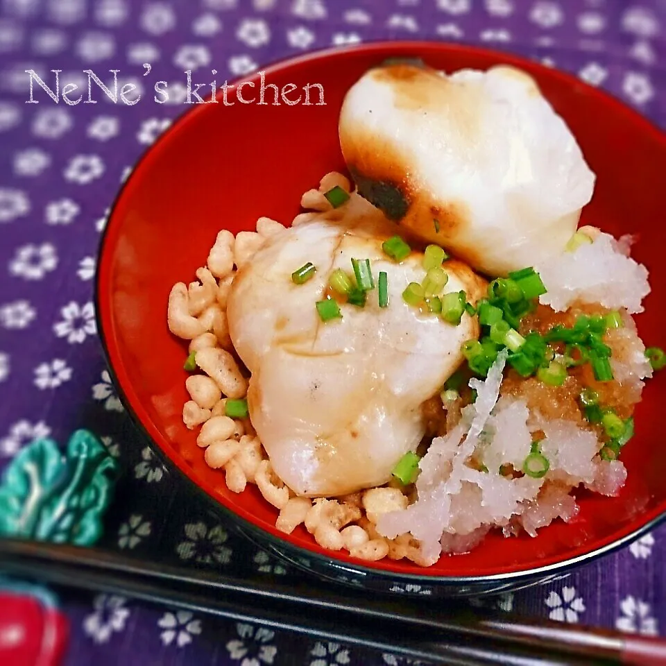 Snapdishの料理写真:大根おろし＆揚げ玉で香ばし焼き餅|NeNeさん