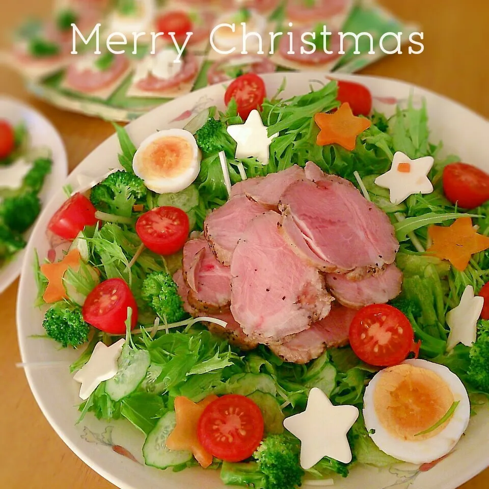 Snapdishの料理写真:簡単ローストポークでクリスマスサラダ★|NeNeさん