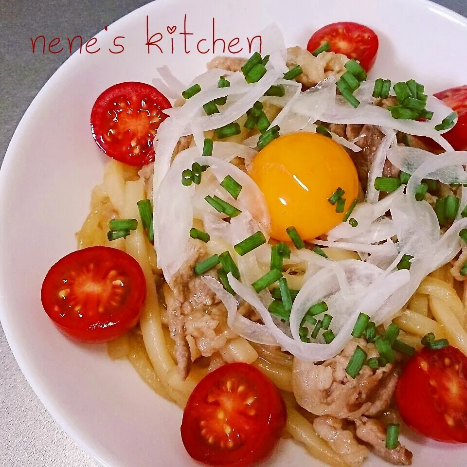 うちの定番☆ソース味でも醤油味でもない焼きうどん|NeNeさん