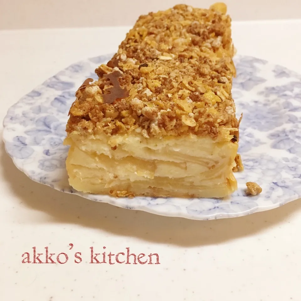 バターなし❤️チーズケーキ風りんごのガトーインビジブル✨|akkoさん