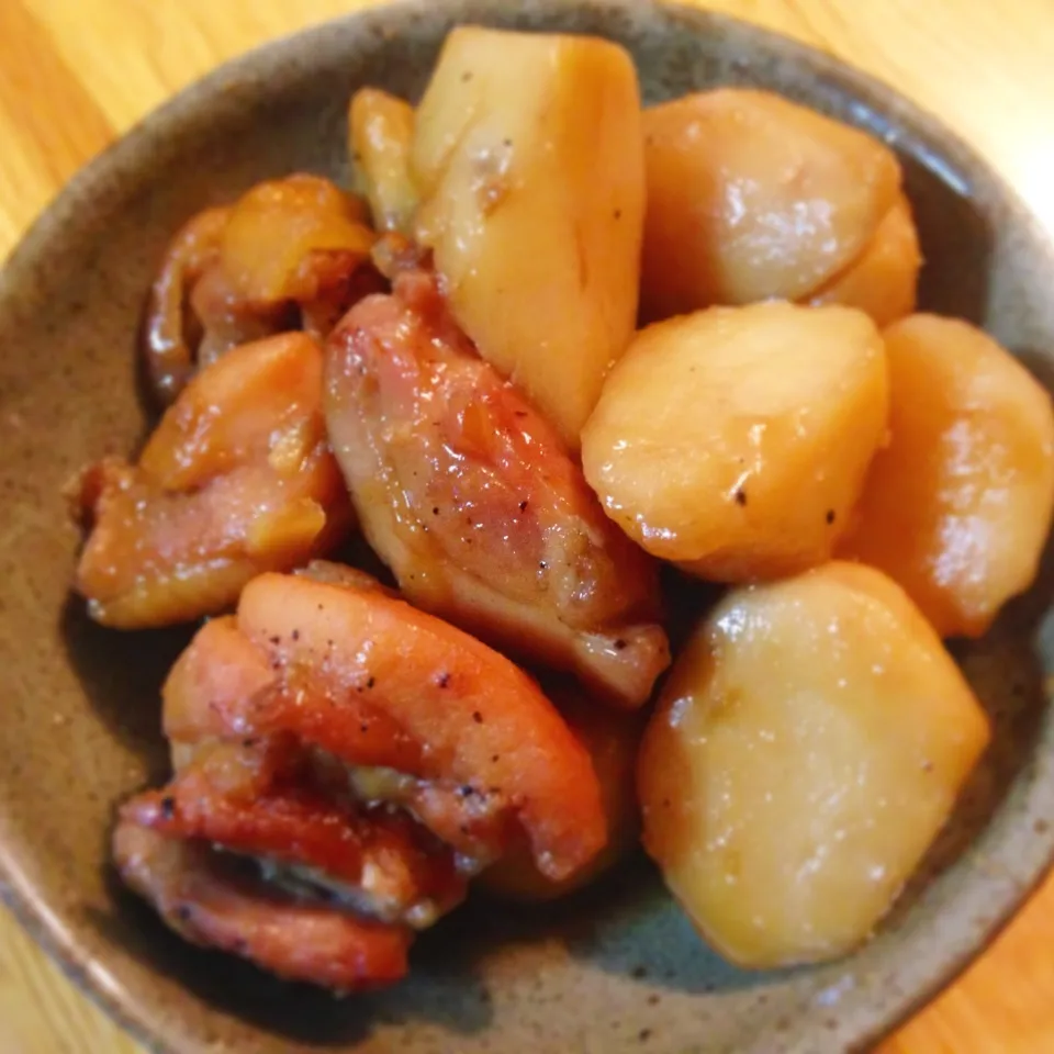 里芋と鶏モモの煮物😊|Daikiさん