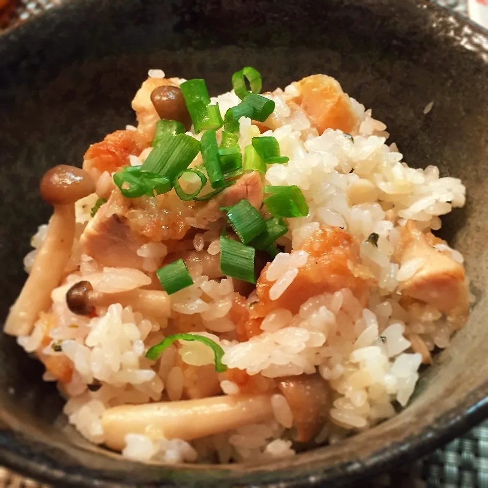 鳥唐揚げと永谷園♪炊き込みご飯♡|rinrinさん