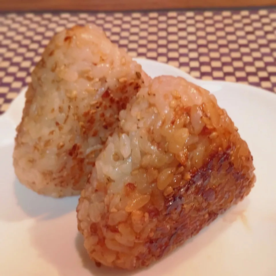 マネっこ♡梅おかか☆焼き醤油おにぎり☆|rinrinさん