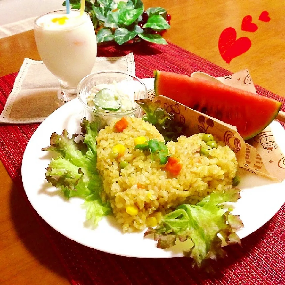 シーチキンカレーの炊き込みピラフとフローズンラッシー|n＊さん