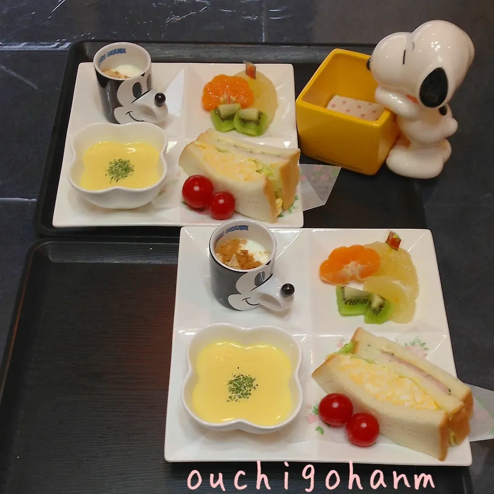 Snapdishの料理写真:休日はサンドイッチの子供朝ごはん^_^|sweet homeさん