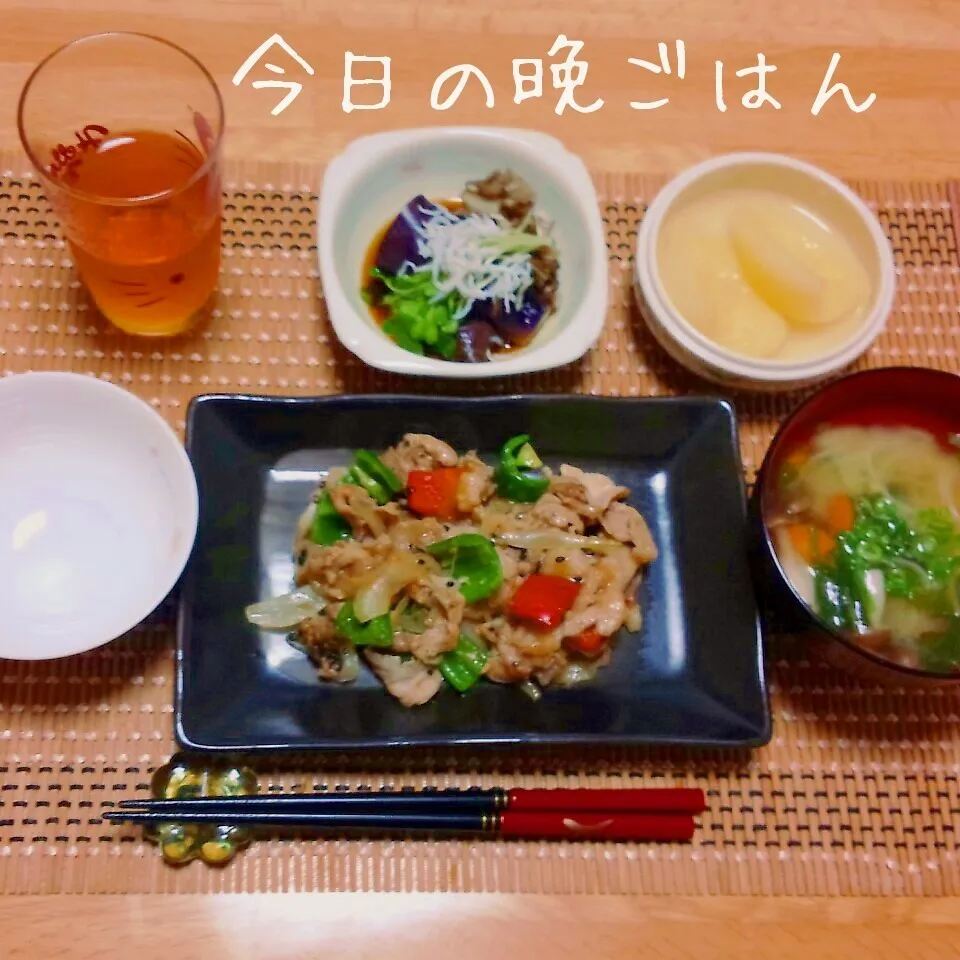 Snapdishの料理写真:豚肉とピーマンのピリ辛炒め|かおりんさん