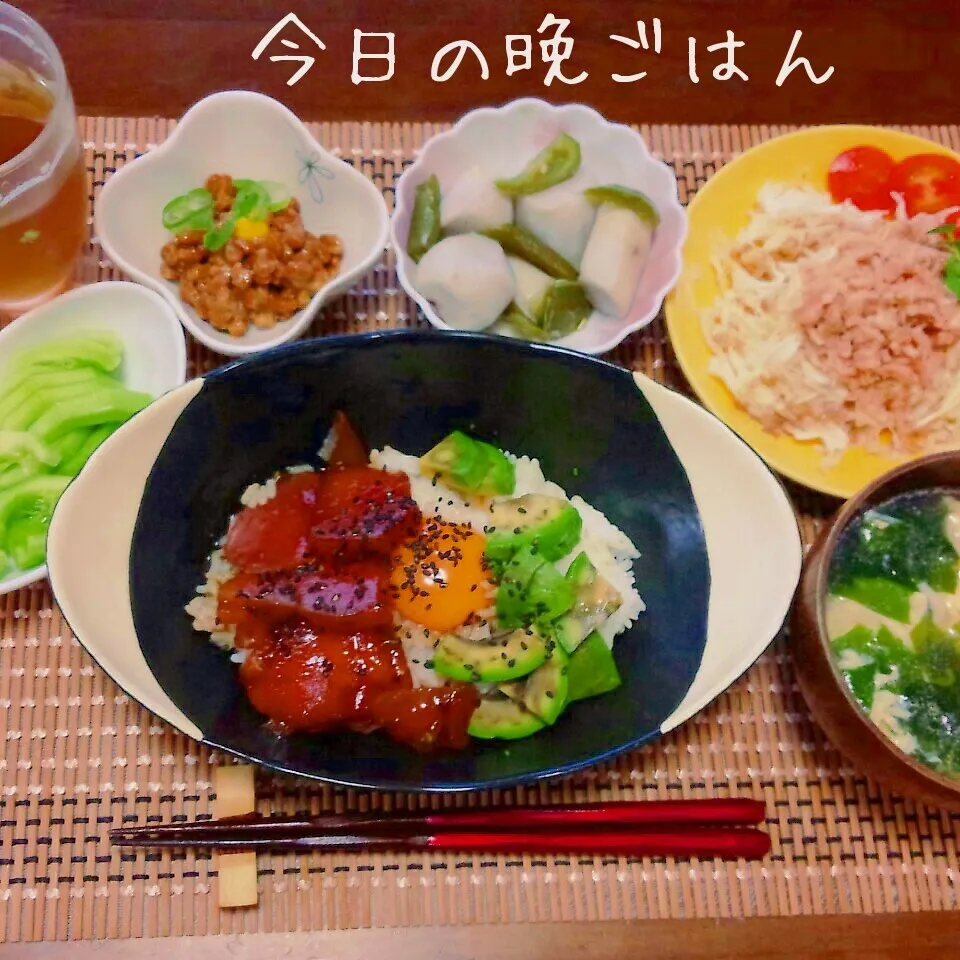 Snapdishの料理写真:まぐろアボガド丼|かおりんさん