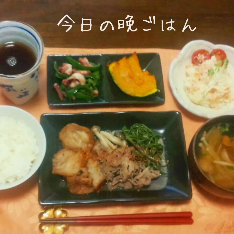 Snapdishの料理写真:牛肉と油麩の煮物|かおりんさん