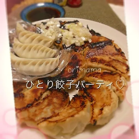 餃子焼けたよぉ〜(＊'͜' )⋆*|chouchouさん