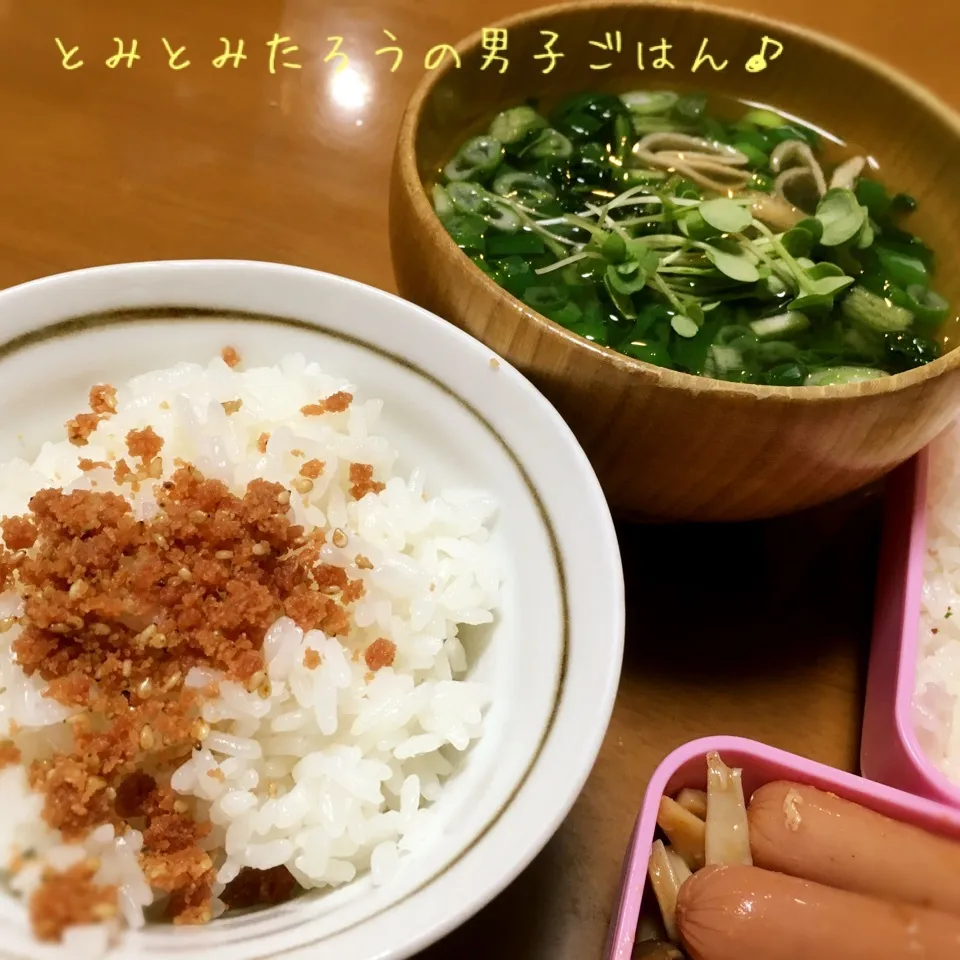 秋限定！ザーサイ間引き菜入り味噌汁♪|とみとみたろうの男子ごはん♪さん