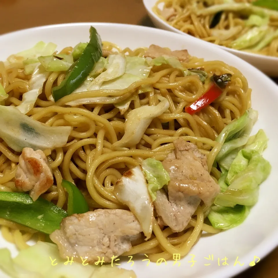 鶏油入り♪塩醤油焼きそば！|とみとみたろうの男子ごはん♪さん