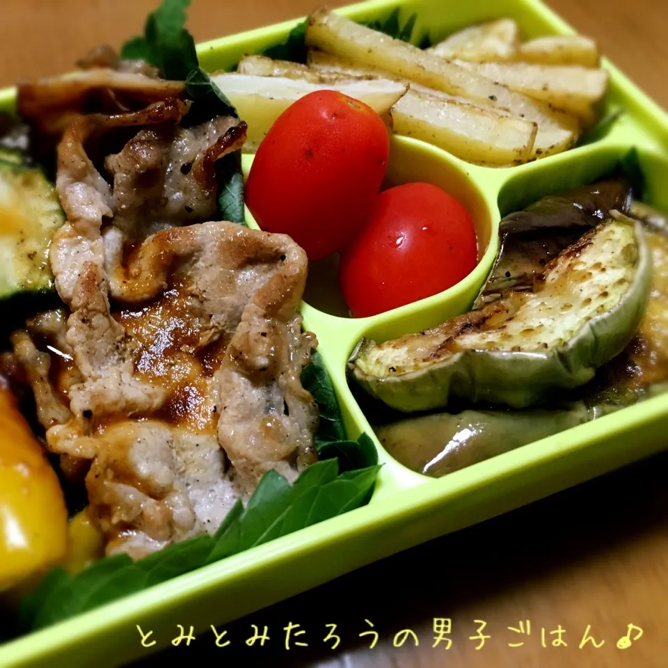 トロントロンな青ナスと焼肉弁当♪|とみとみたろうの男子ごはん♪さん