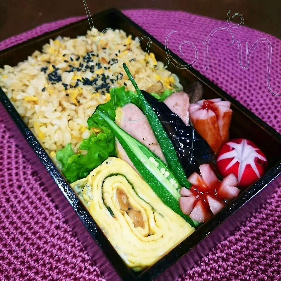 Snapdishの料理写真:旦那弁♪チャーハン弁当☆|かおりん✴︎❤︎さん