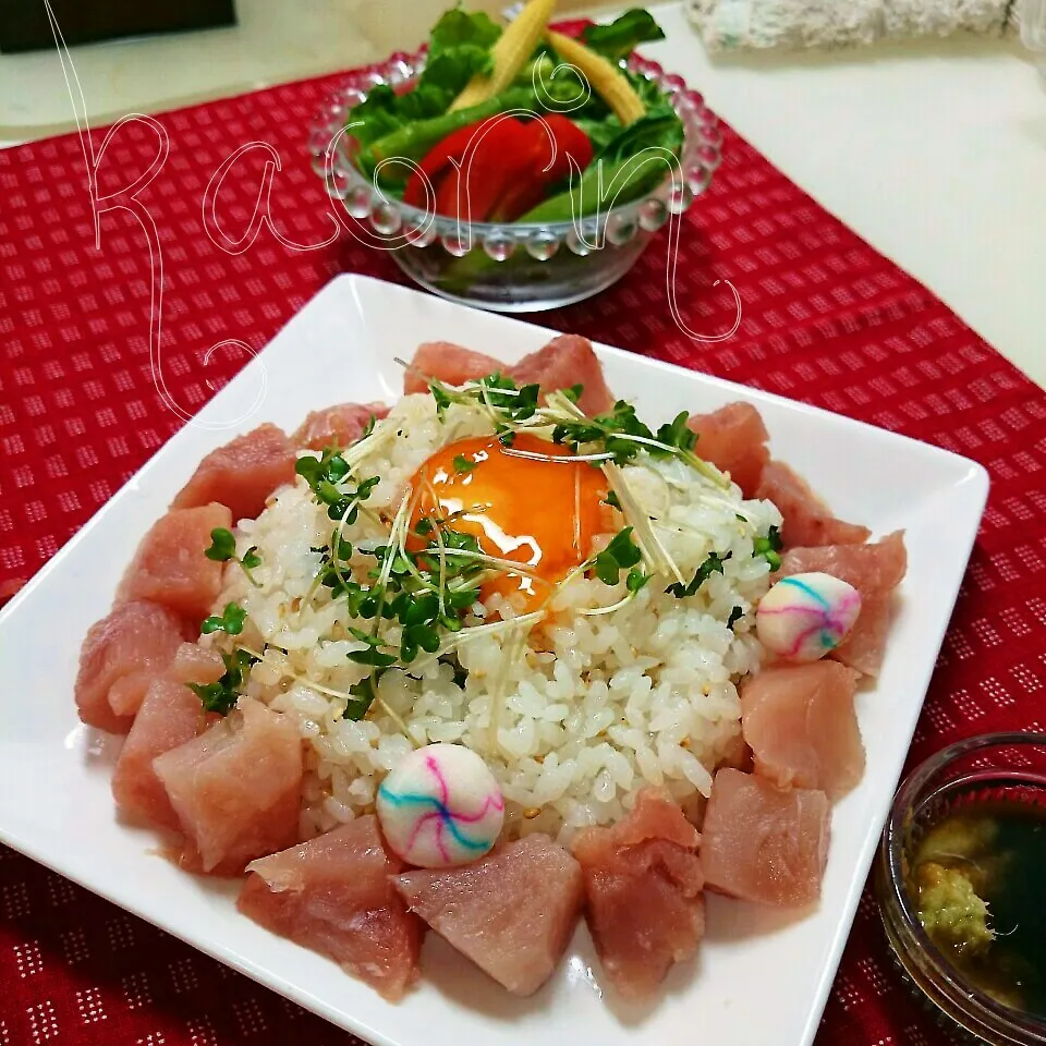 Snapdishの料理写真:びんちょう鮪と卵の漬け丼♪|かおりん✴︎❤︎さん