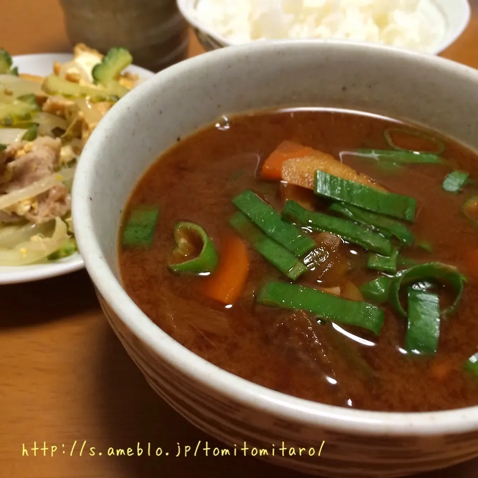 夕飯の豚汁♪|とみとみたろうの男子ごはん♪さん