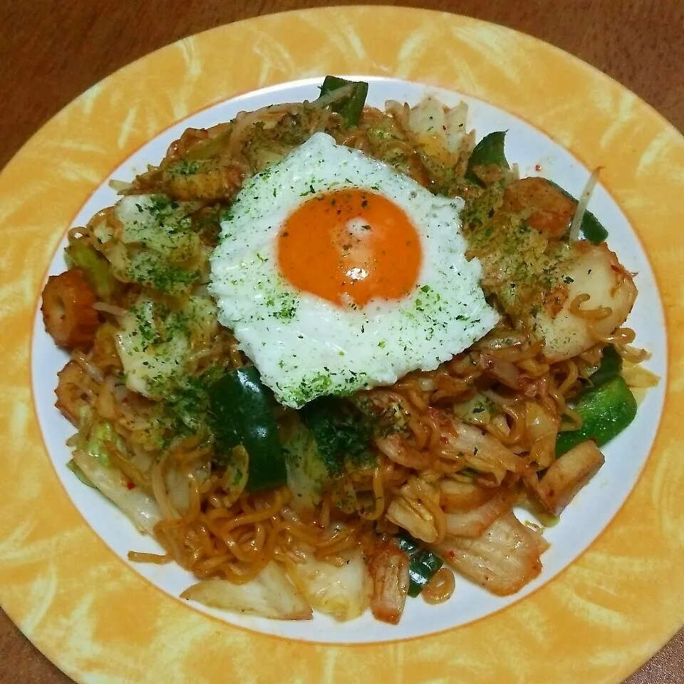 Snapdishの料理写真:キムチ焼きそば|ひろにぃさん