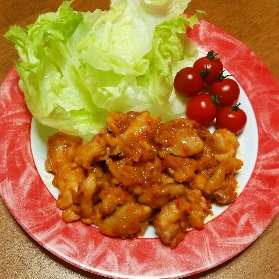 Snapdishの料理写真:鳥もも肉の味噌と豆板醤焼き|ひろにぃさん