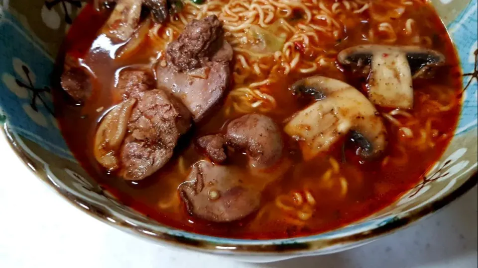 saute chicken liver with spicy noodle soup|steven z.y.さん