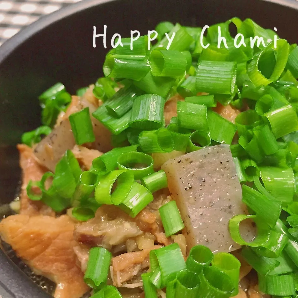 牛すじとこんにゃくの煮物|chamiさん