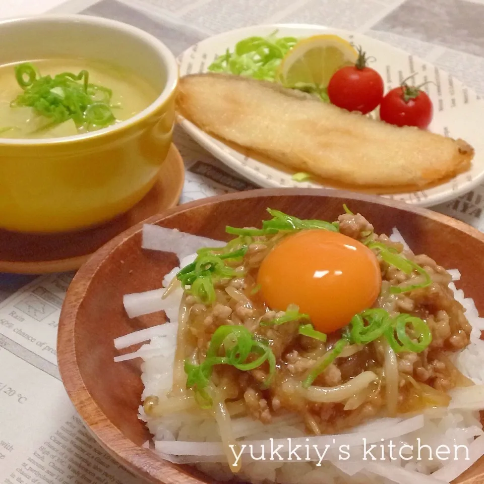 Snapdishの料理写真:♡純子おかあちゃまのもやしの中華丼とカレイの唐揚げ♡|ユッキーさん