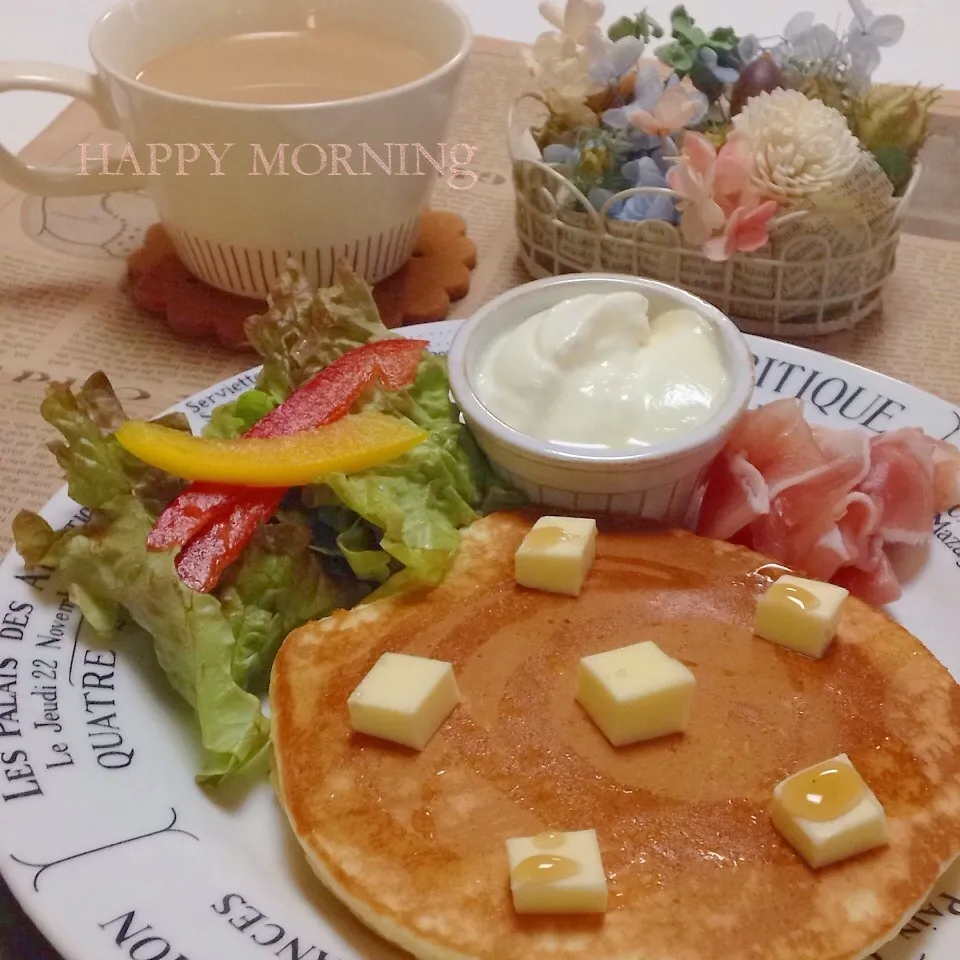 Snapdishの料理写真:♡ホットケーキ食べてがんばって〜♡|ユッキーさん