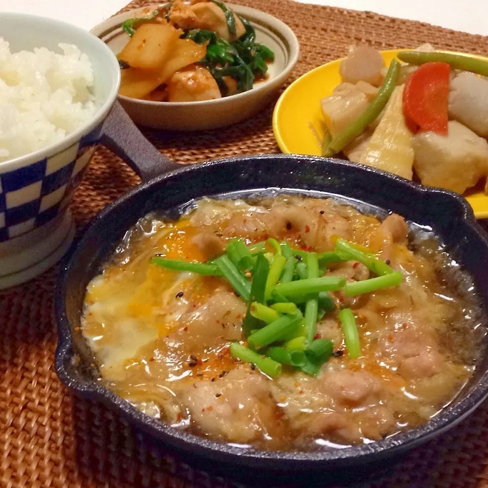 ◎スキレットで親子丼◎あまくて幸せ♡|ユッキーさん