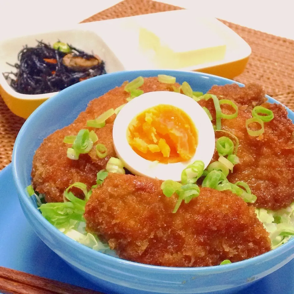 ◎タレカツ丼◎でガッツリ飯♬|ユッキーさん