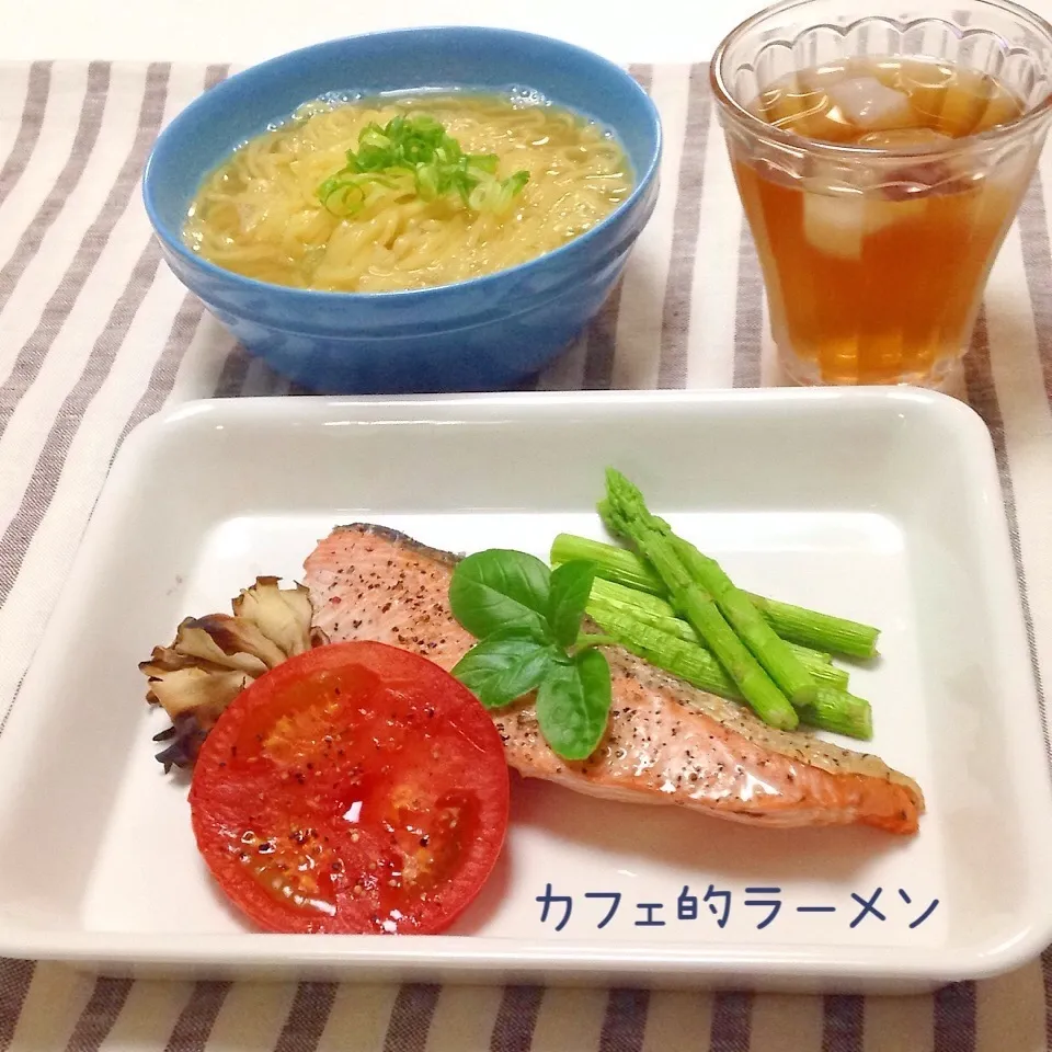 ◎カフェ的ラーメン◎ヘルシーでうまうま♬|ユッキーさん