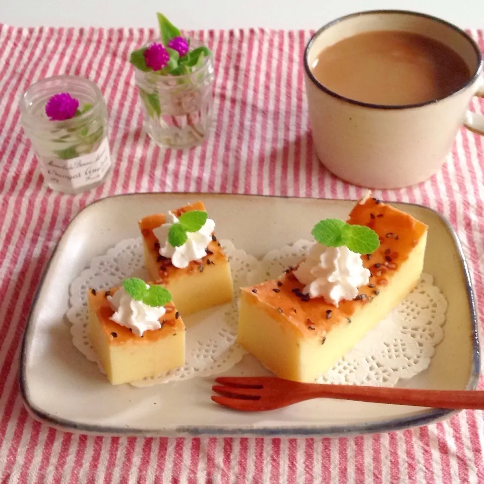 Snapdishの料理写真:♡まねっこサツマイモチーズケーキ♡で幸せランチ♬|ユッキーさん