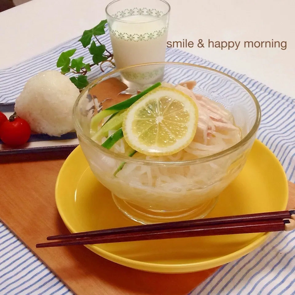 ◎レモン冷麺&塩おにぎり◎でハッピー♡モーニング♪♪|ユッキーさん