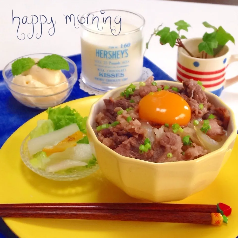 ♡朝からガッツリ牛丼食べてsmile全開モーニング♡|ユッキーさん