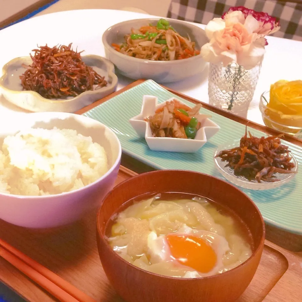  ◎くぎ煮ときんぴら◎春キャベツのお味噌汁で朝ごはん♪|ユッキーさん